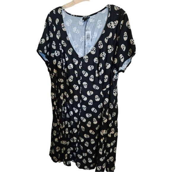 NWT Torrid Skull Print Black Dress - Picture 4 of 9